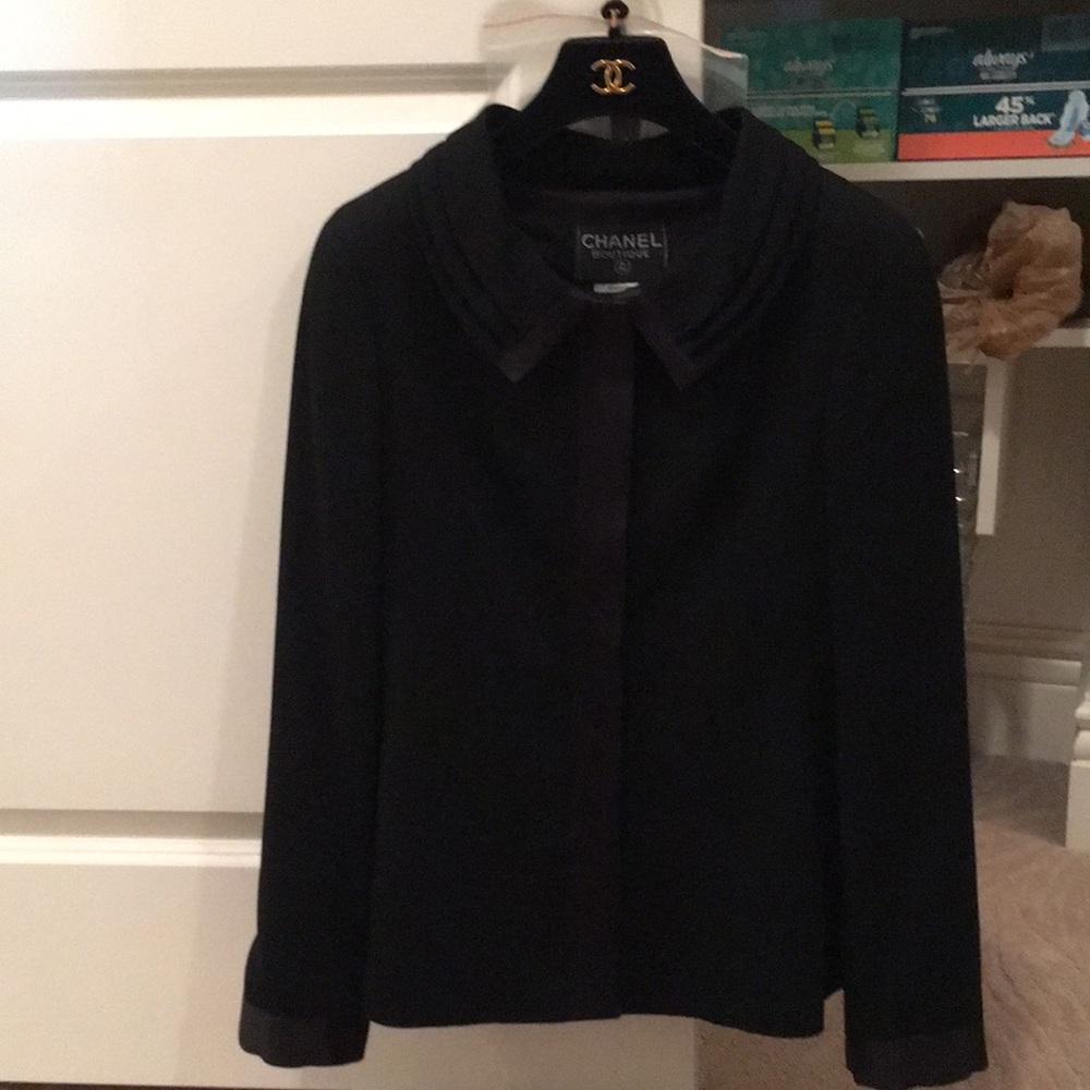 Brand new CHANEL jacket and skirt NWT in black